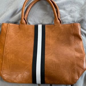 Social Threads Crossbody Tote! Like New!